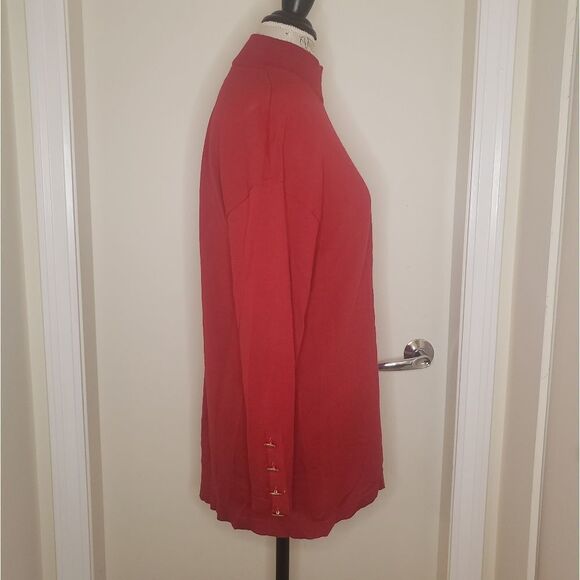 Embroidered heart sewing crest sweater - Picture 3 of 9